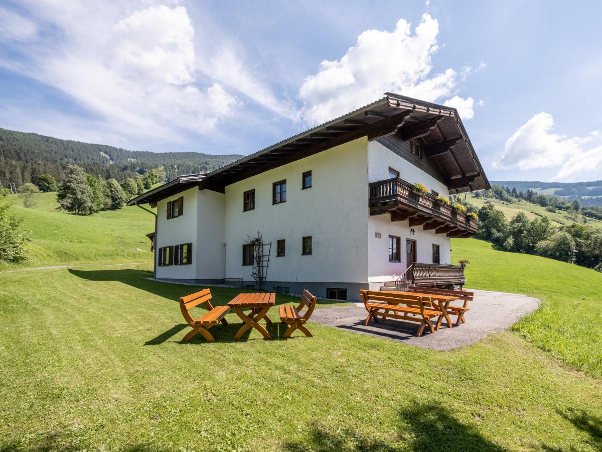 Villa photo 1