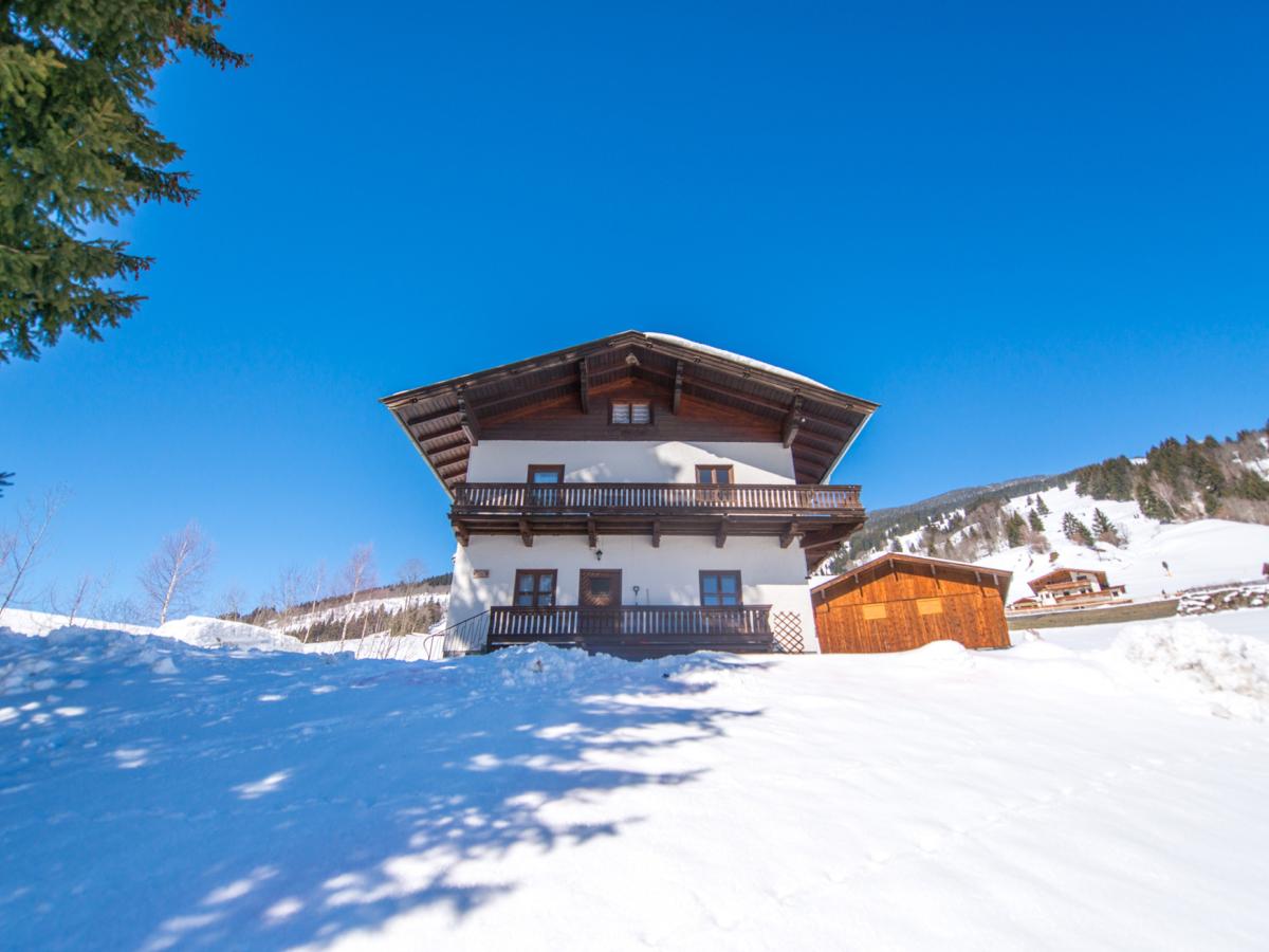Villa photo 1