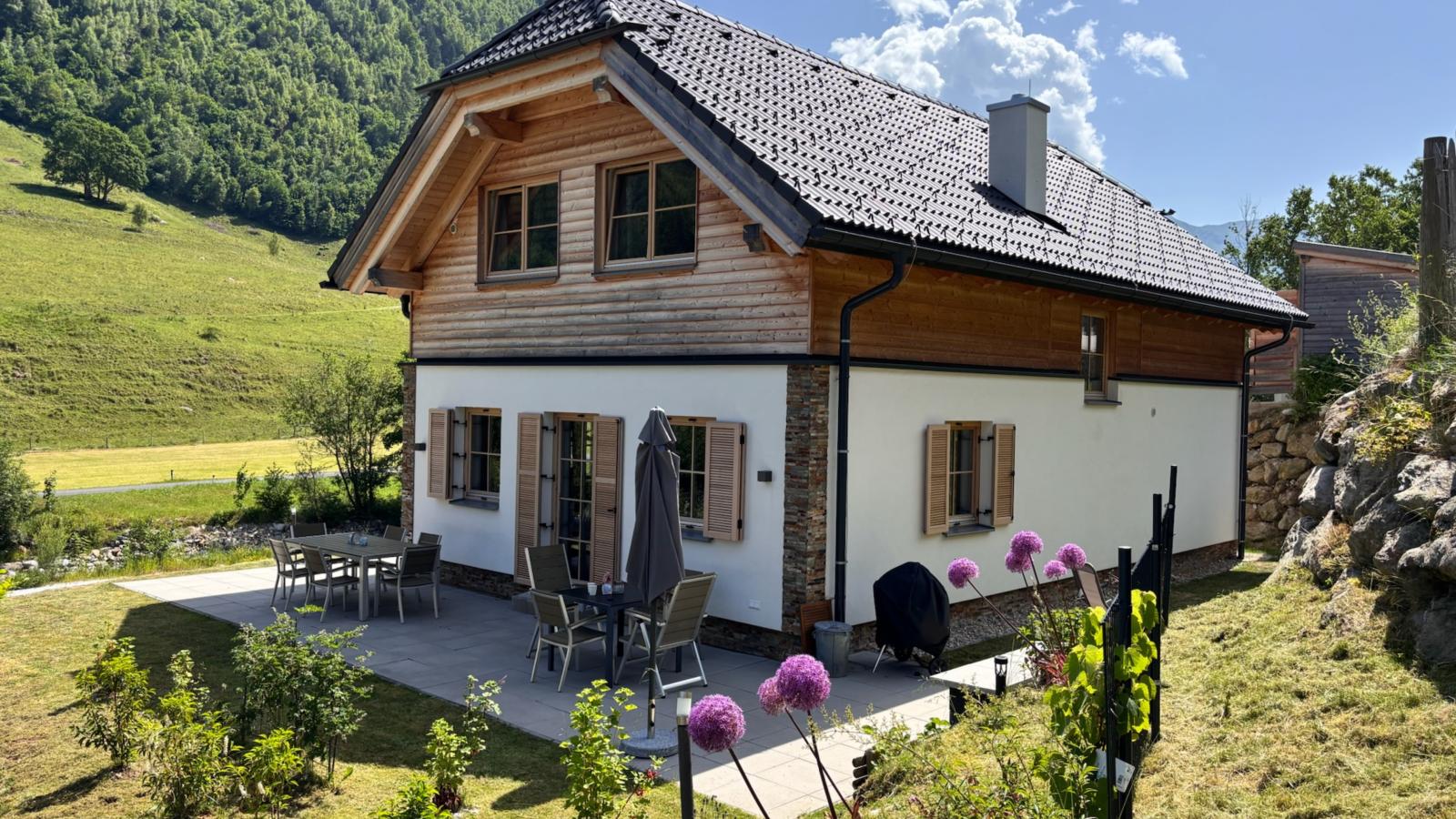 Haus Hestia-Außenbereich Sommer
