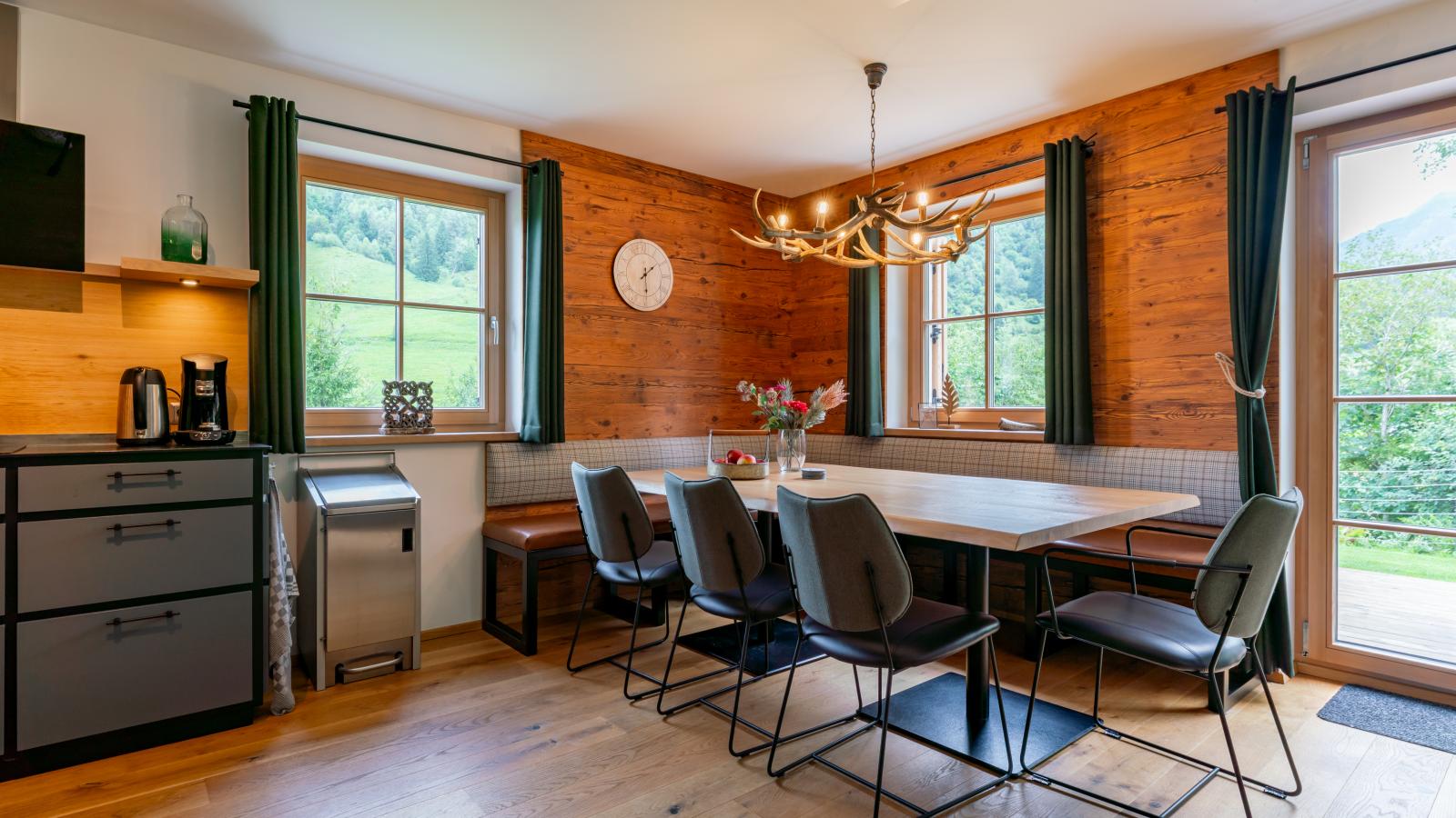 Sperlingnest-Eetkamer