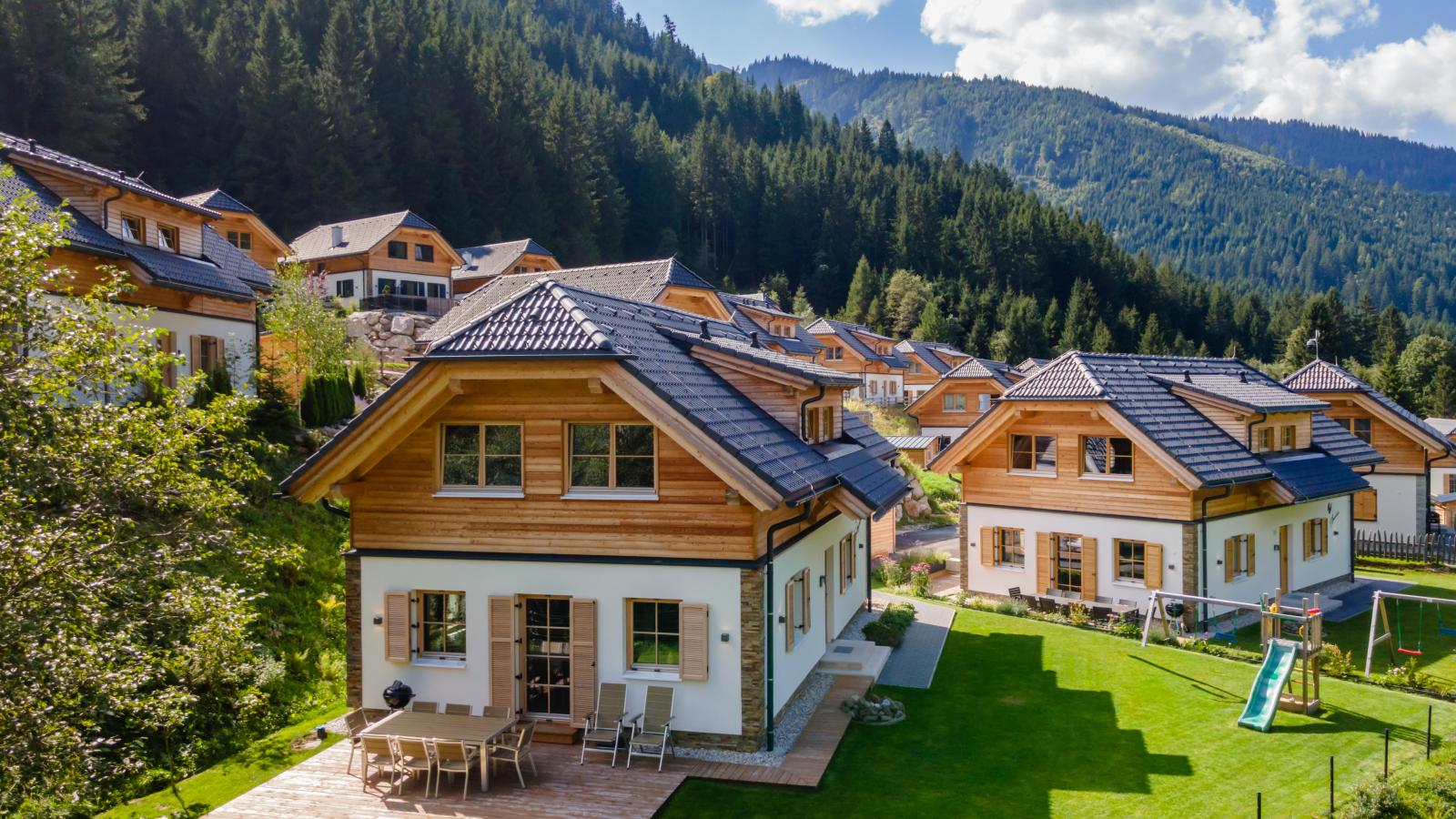 Sperlingnest-Buitenkant zomer