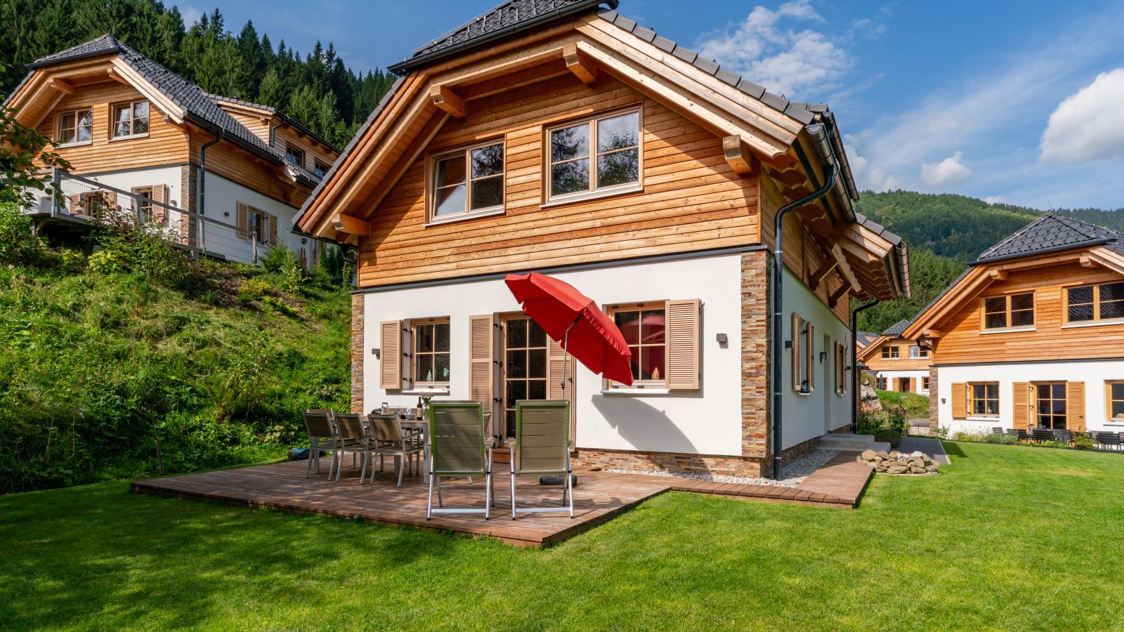 Sperlingnest-Buitenkant zomer