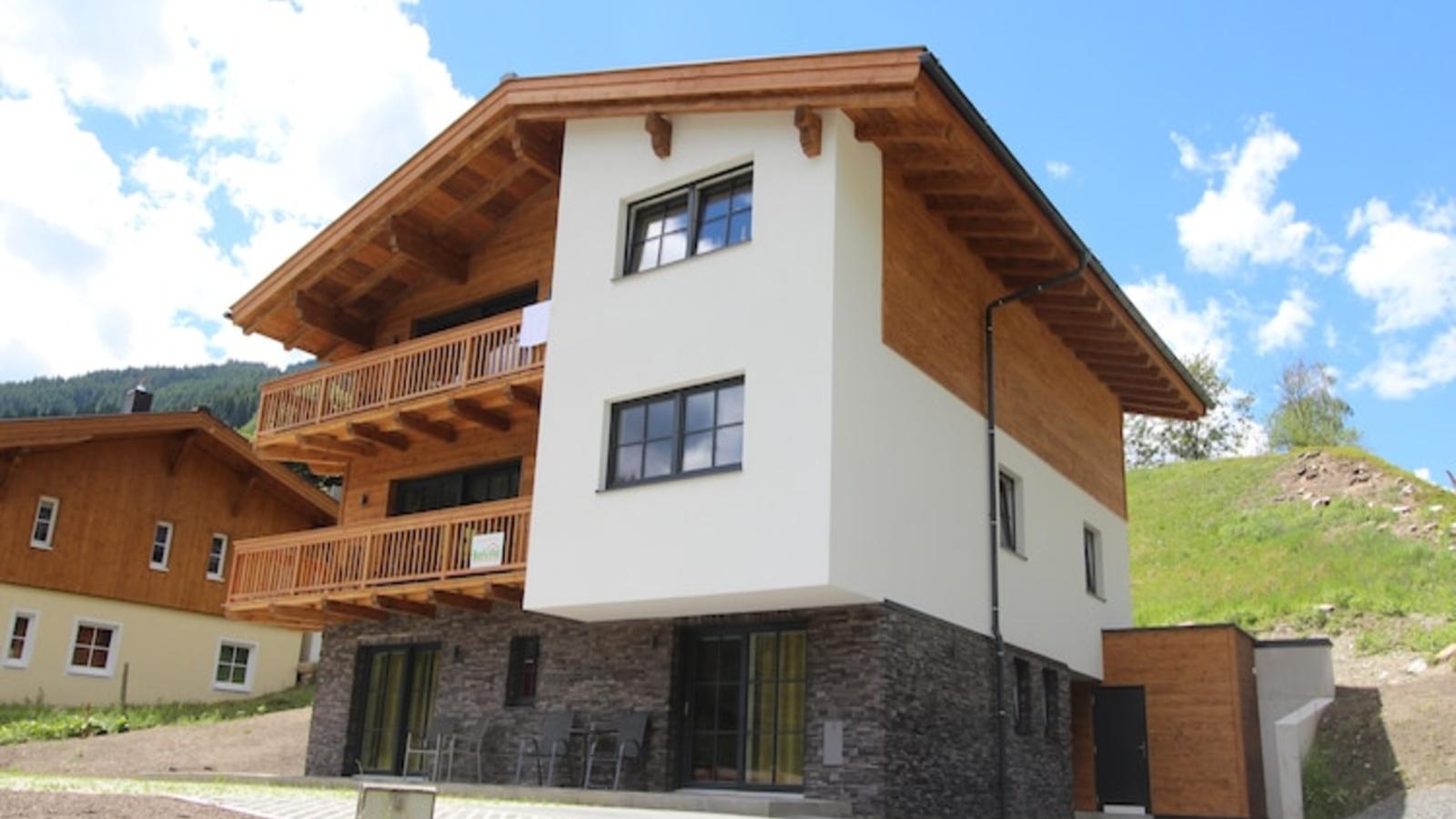 Chalet Susanna - Exterior in summer