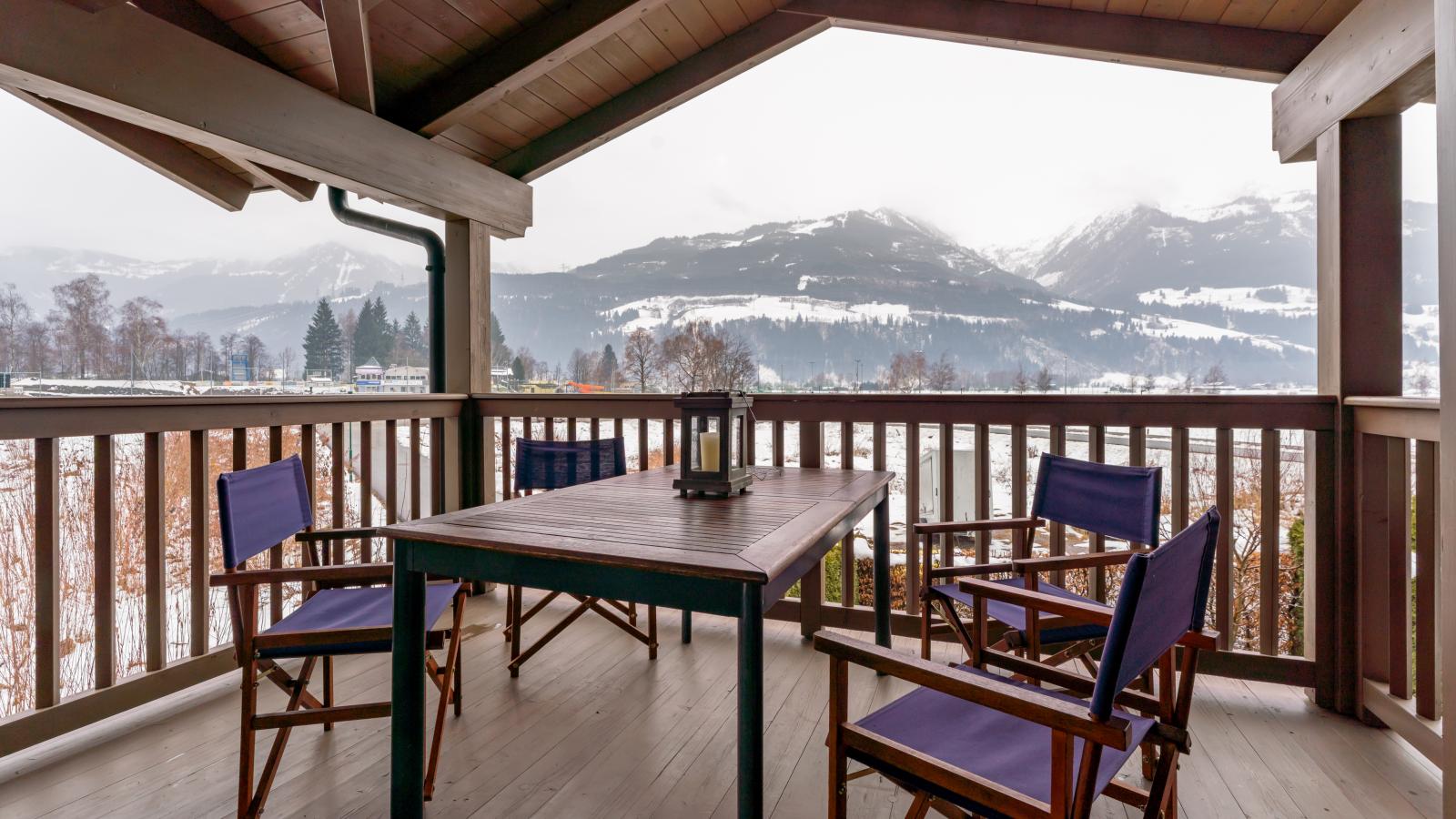 Salzach Lodge-Terrasse / balcon