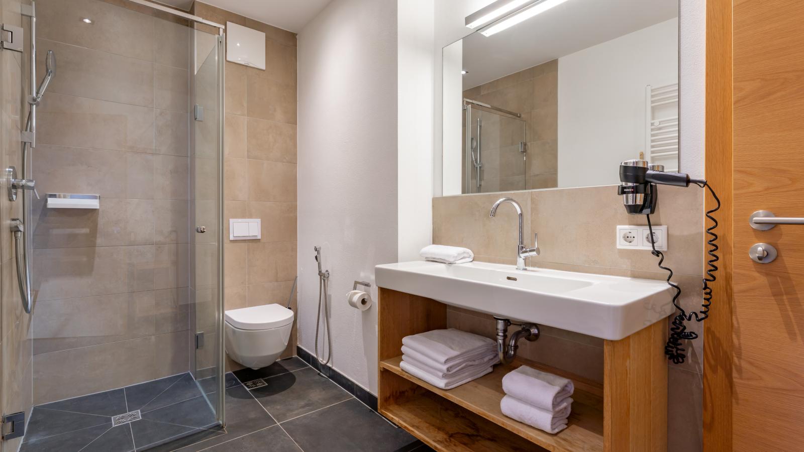 Luxury Tauern Suite Walchen Kaprun 4 - Badkamer