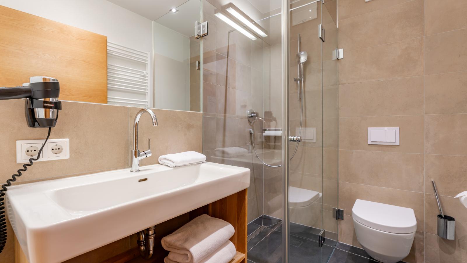 Luxury Tauern Suite Walchen Kaprun 4 - Badkamer