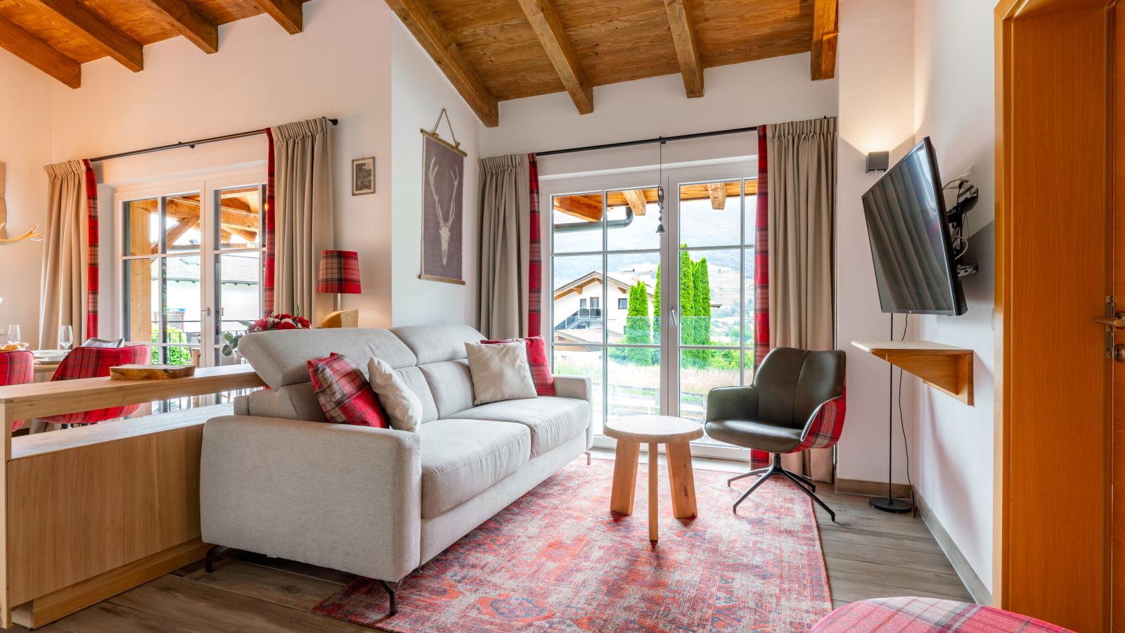 Luxury Tauern Suite Walchen Kaprun 4 - Woonkamer