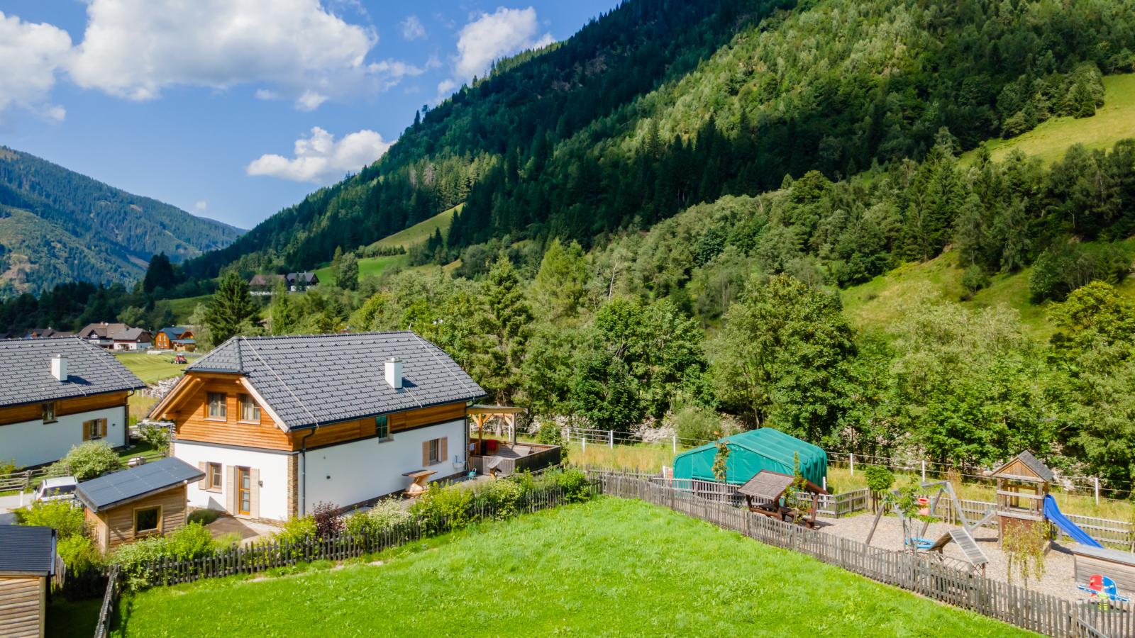 Chalet Thor-Exterior in summer