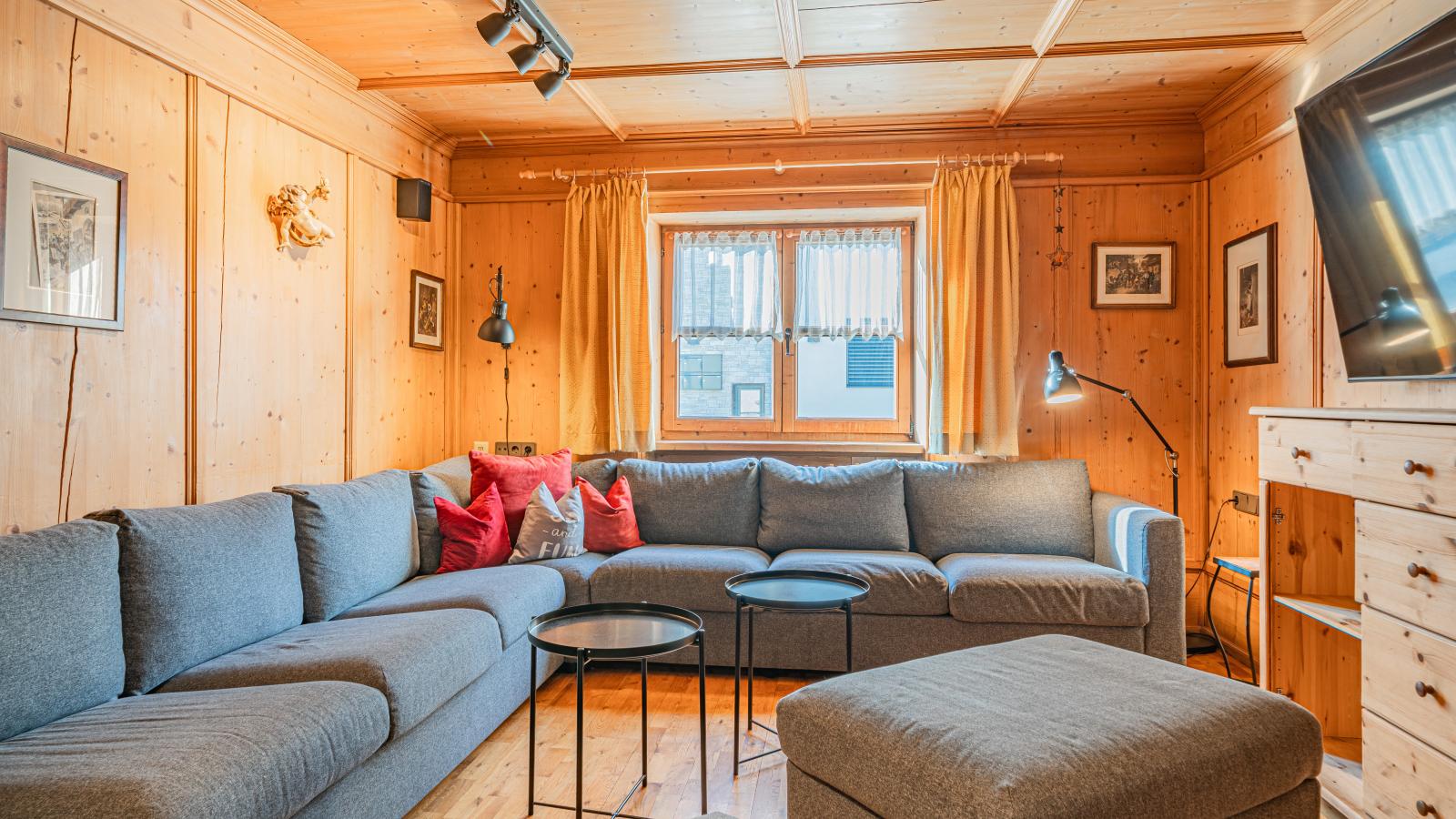 Maria Rose XXL-Living room