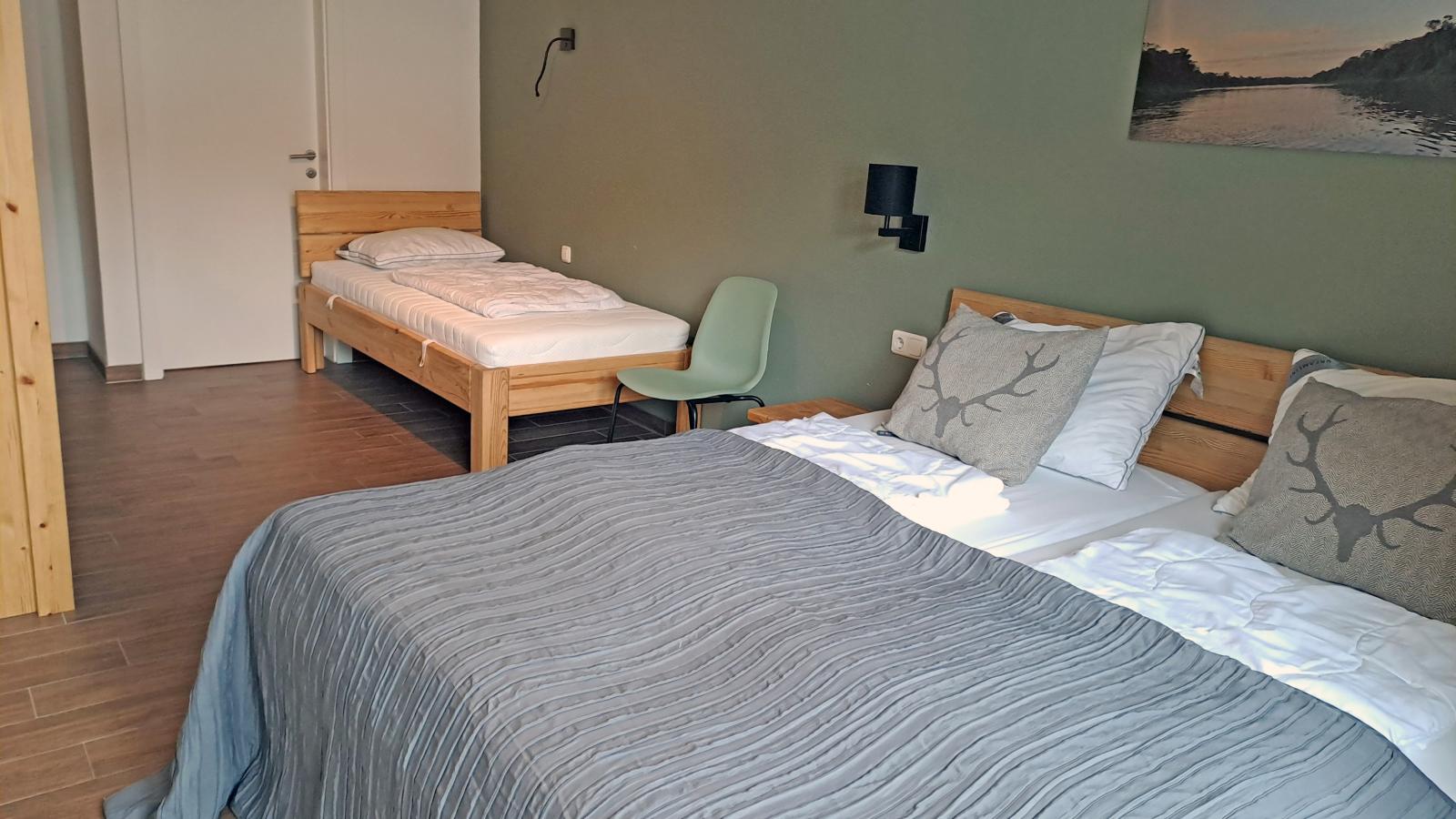 Emma Top 1-Chambre