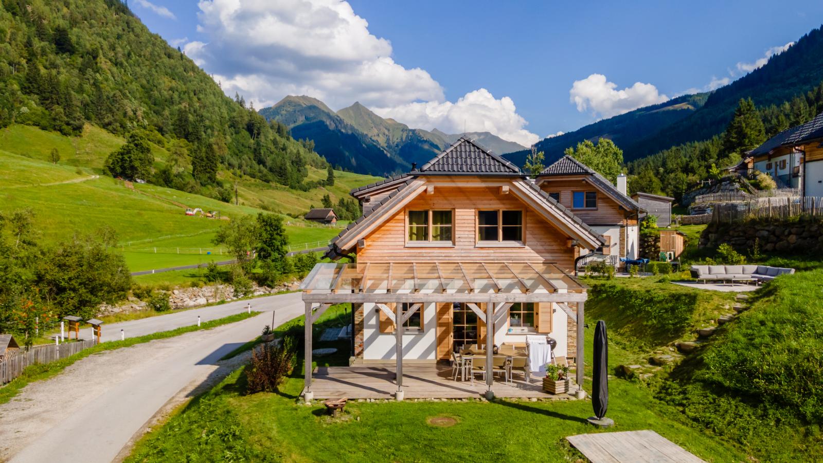 Chalet Amsel-Exterior in summer