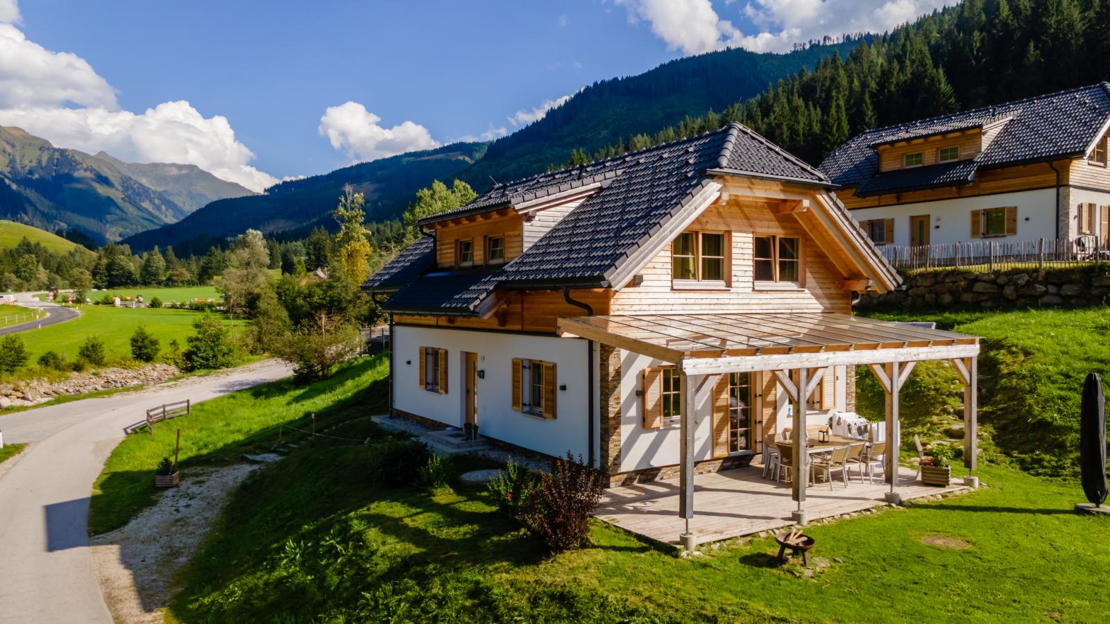 Chalet Amsel-Exterior in summer