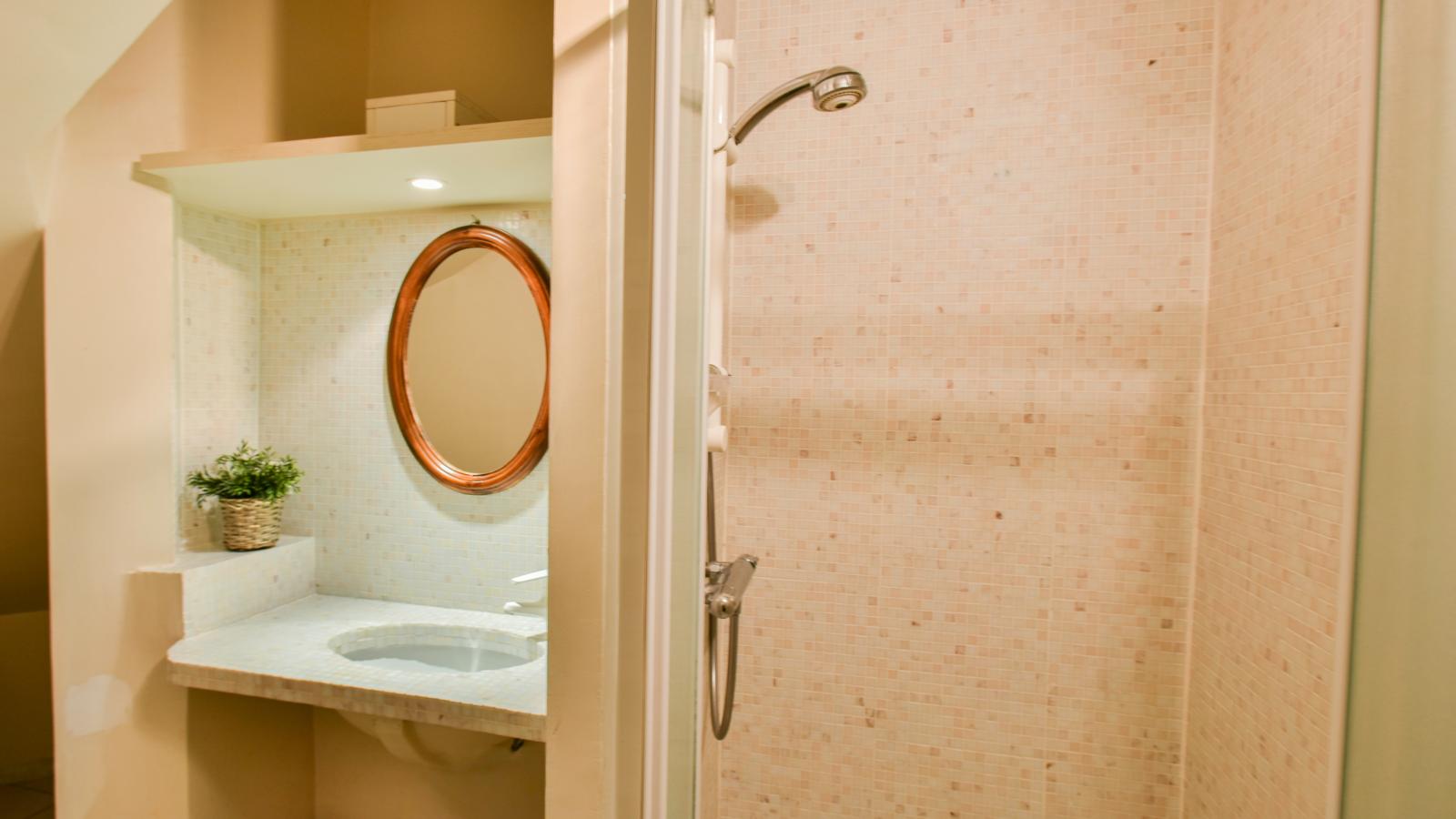 Vue Jardin - Salle de bain