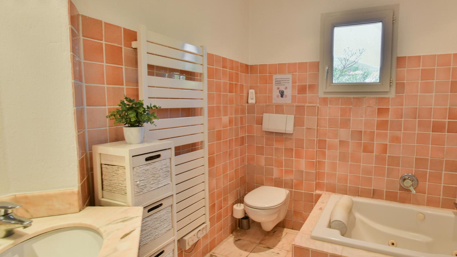 Vue Jardin - Salle de bain