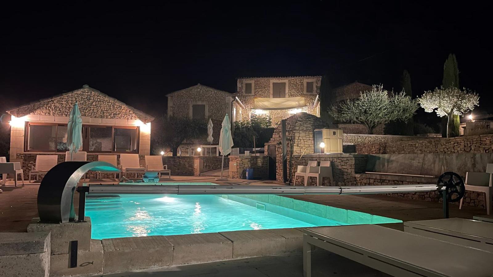 Villa Abayers-Buitenkant zomer