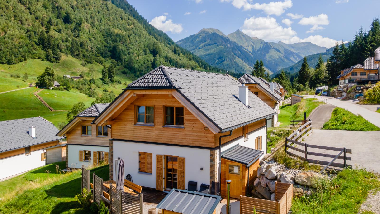 Traumhaus-Buitenkant zomer
