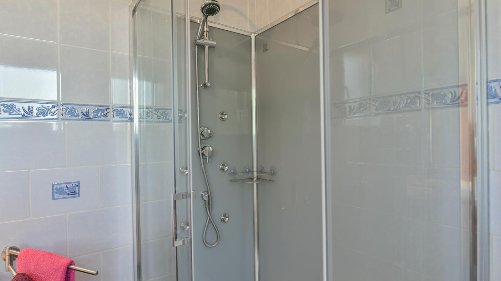 Grande Gite Bassoues - Badkamer
