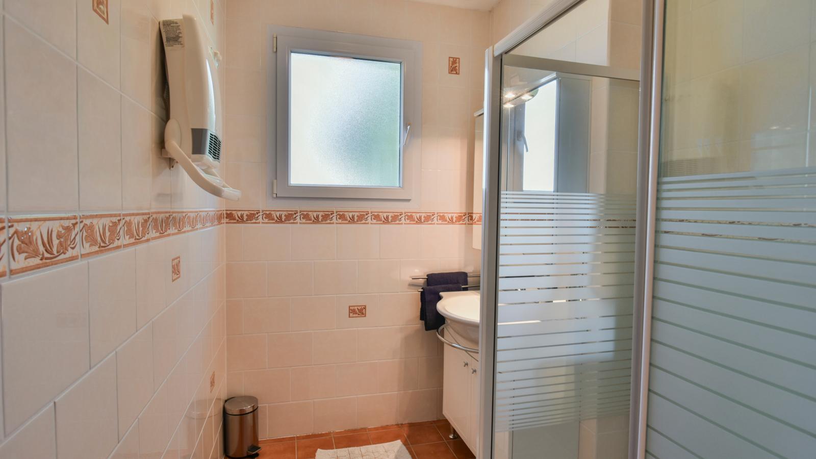 Grande Gite Bassoues - Badkamer