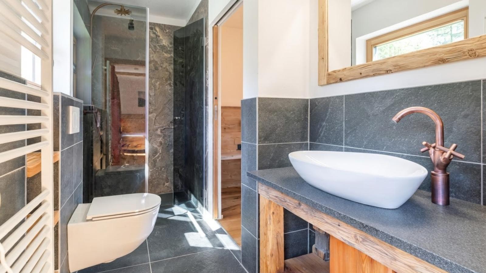 AlmApARTment Mauterndorf Pichl 8-2 - Badezimmer