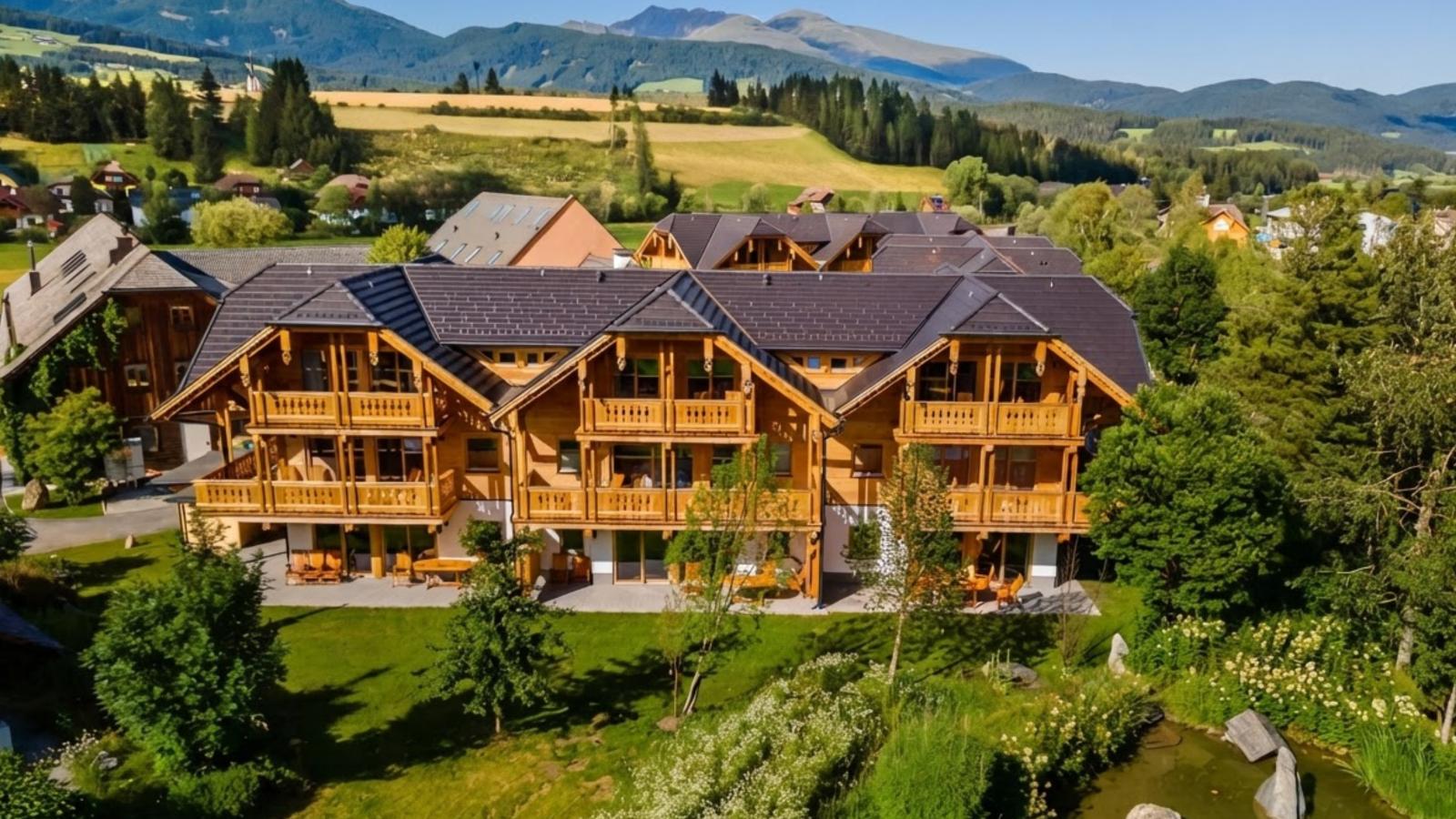 AlmApARTment Mauterndorf Pichl 9-4 - Buitenkant zomer