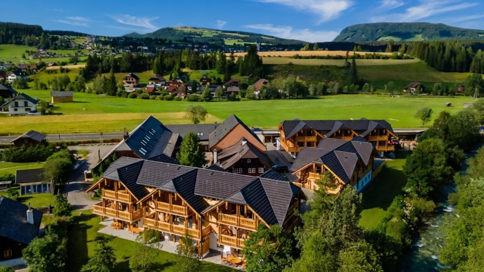 AlmApARTment Mauterndorf Pichl 9-1 - Buitenkant zomer