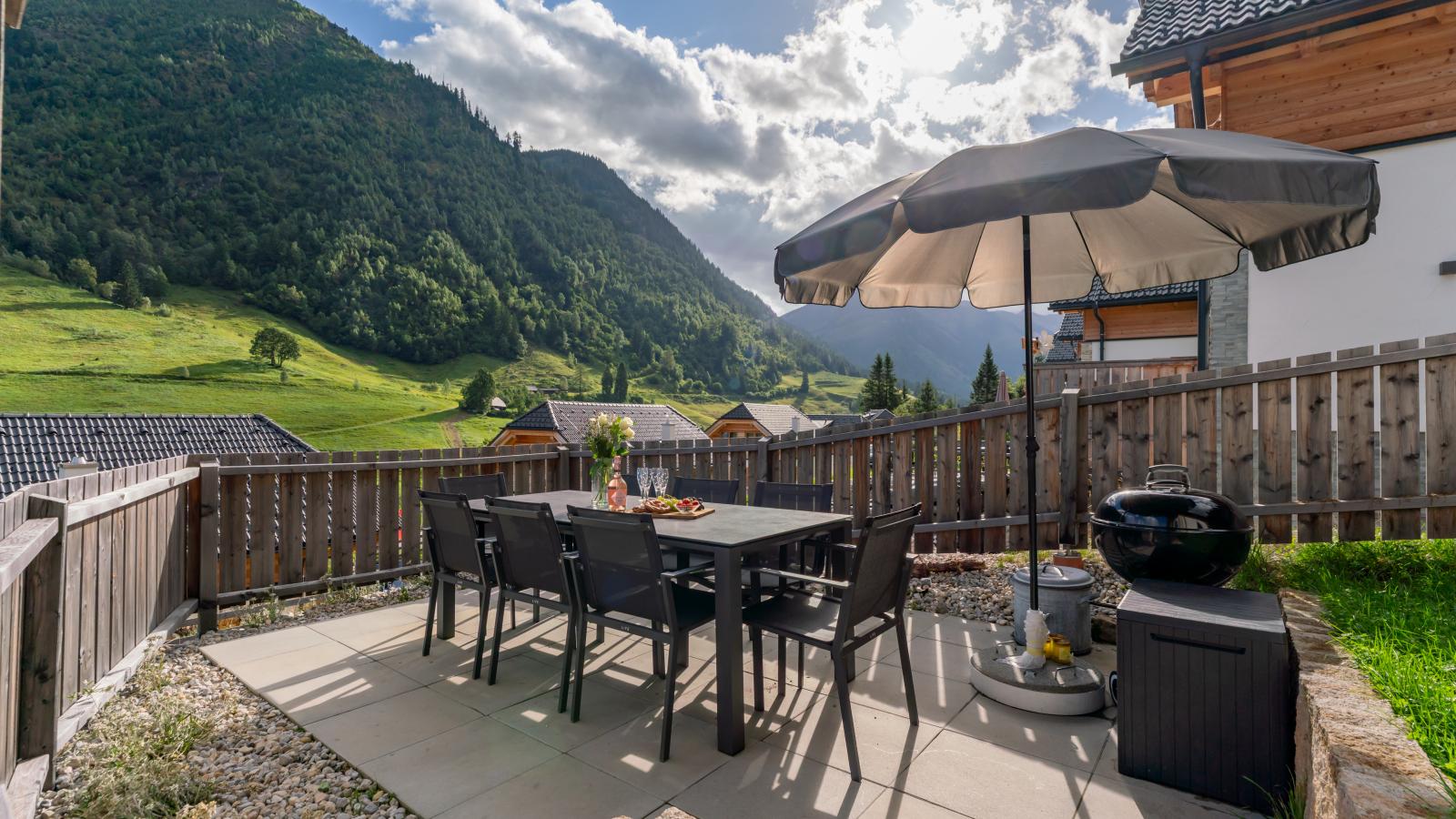 Edelweiss Lodge-Terrasse/Balkon