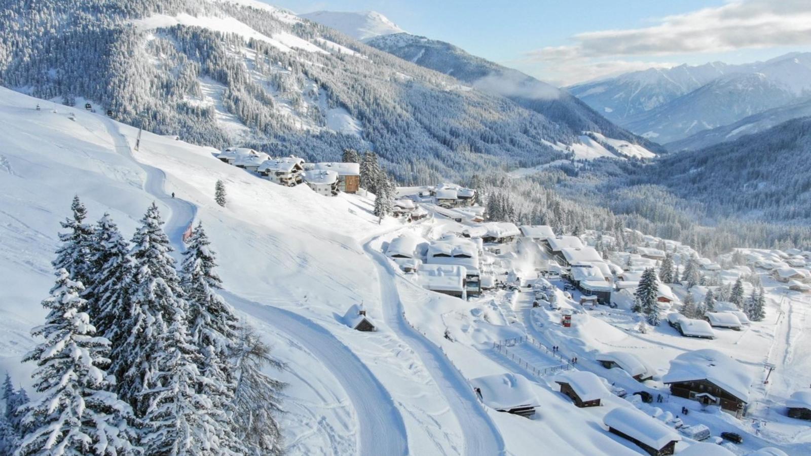 Wanderlust Mountain Chalet-Area within 1km in winter