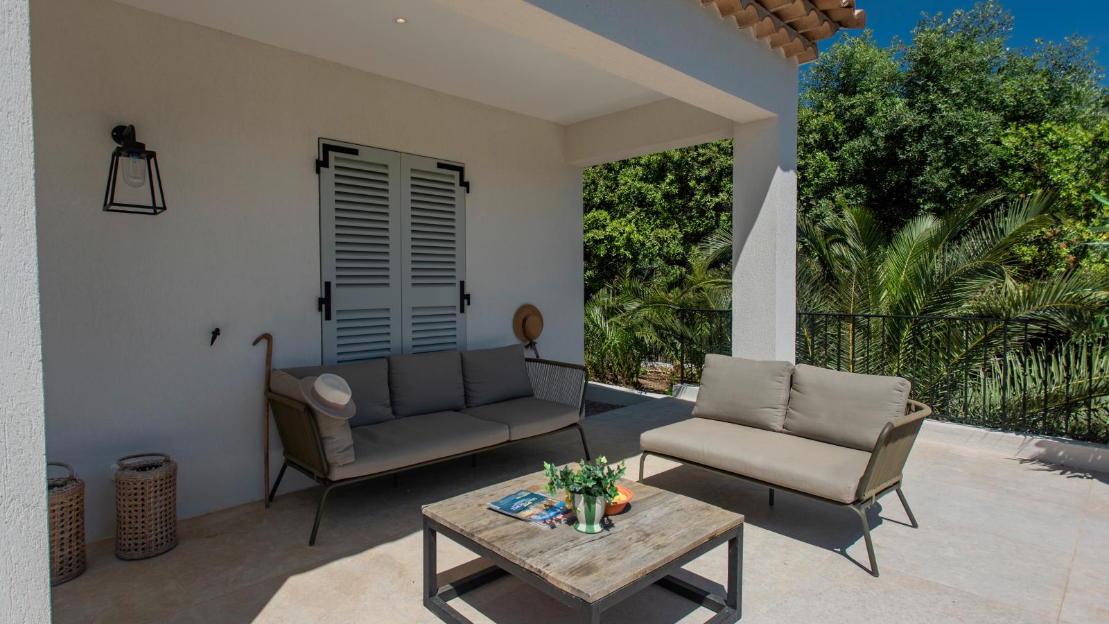 La Neptune-Terrace balcony