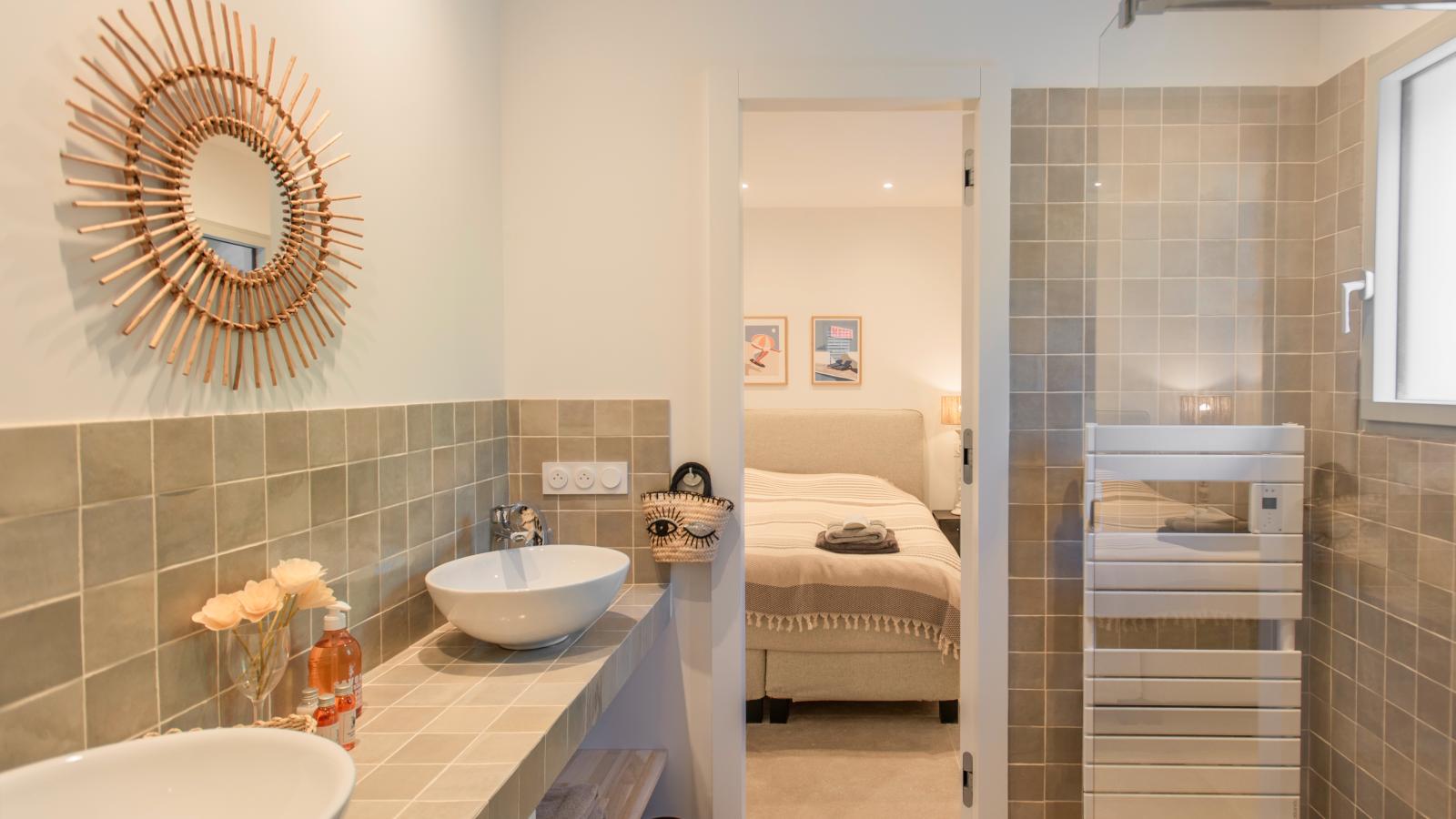 La Neptune-Bathroom