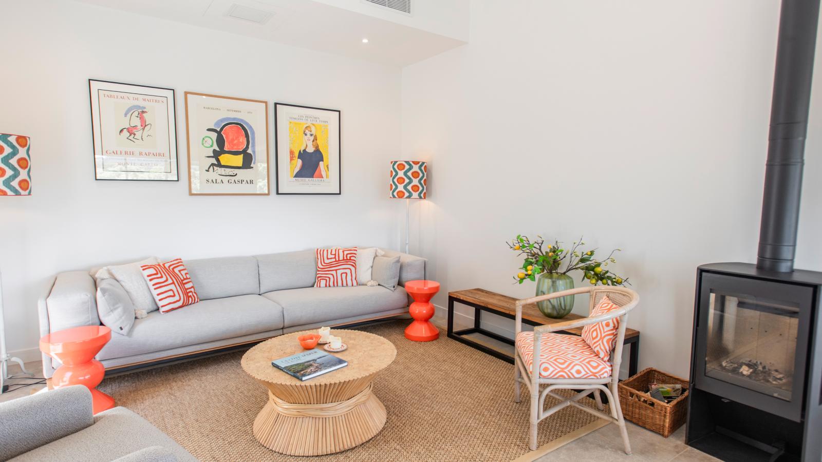 La Neptune-Living room