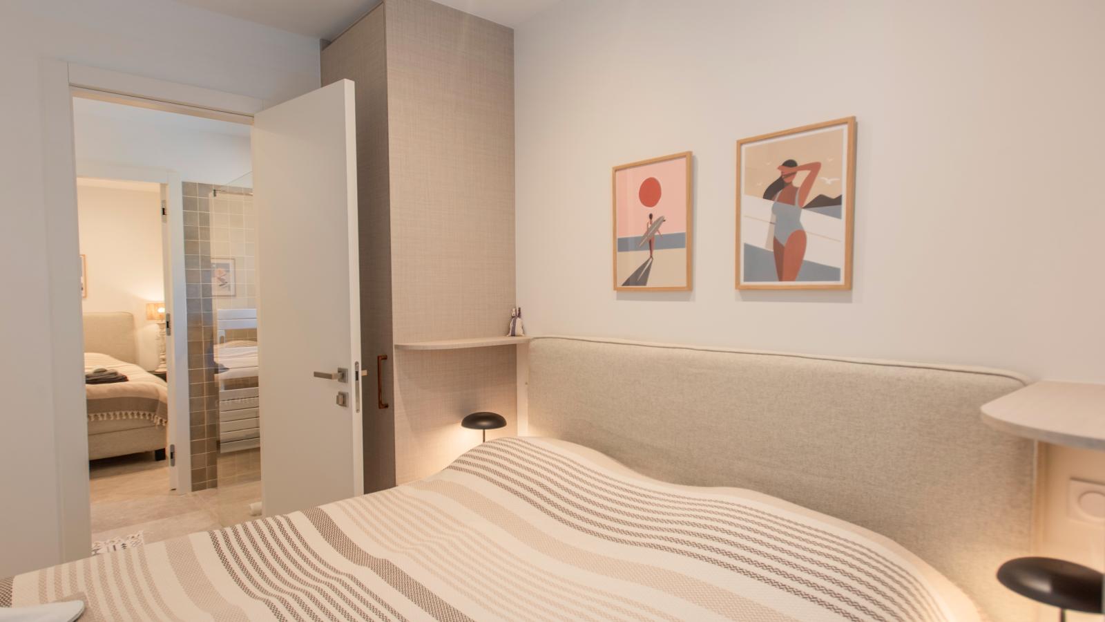 La Neptune-Bedroom