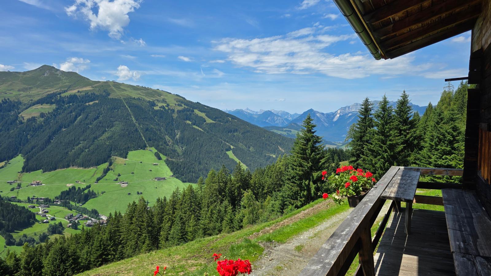 EAGGA-Niederleger Alm-Terrasbalkon