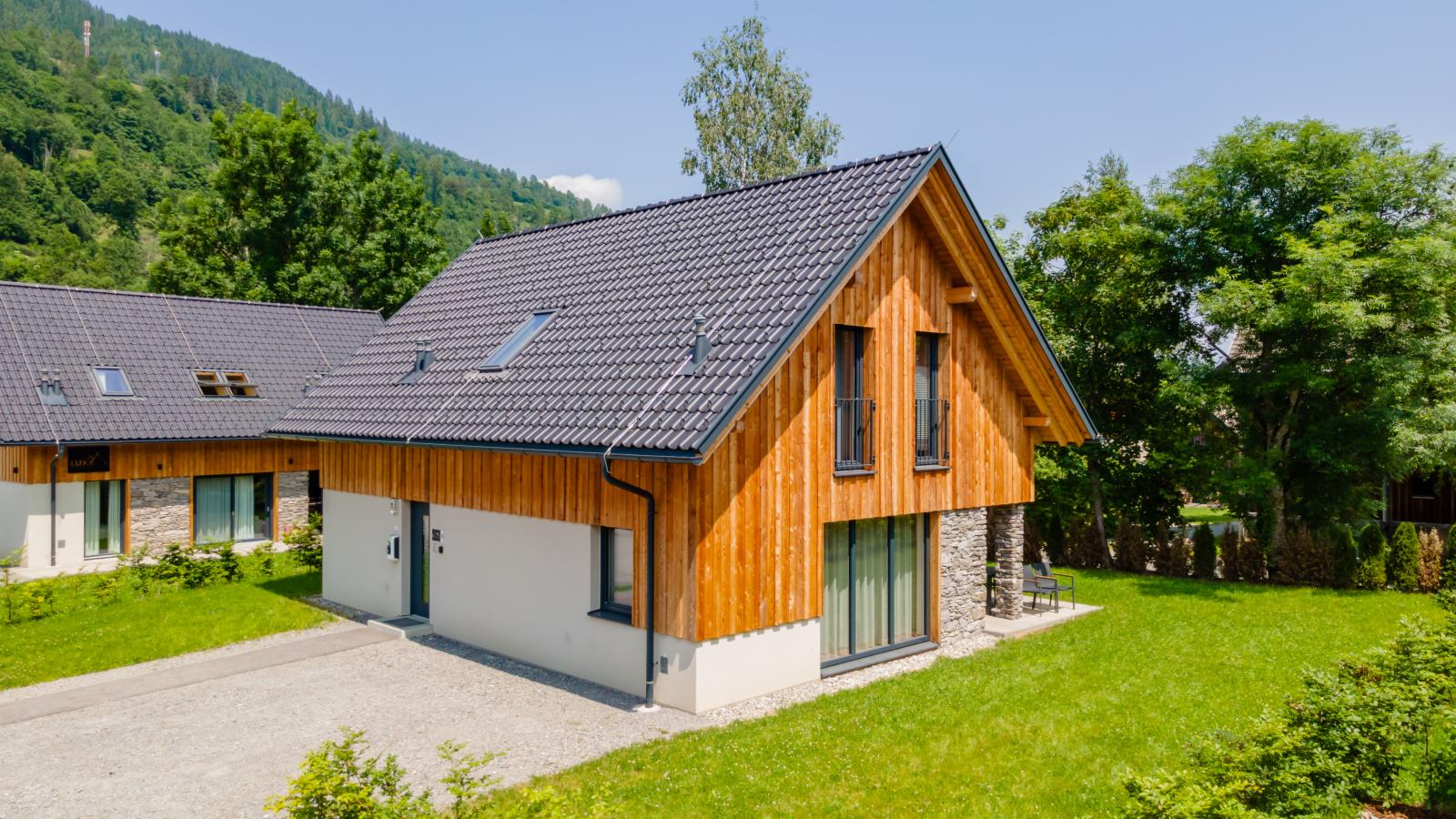 Mountain Chalet Alpinchique 2-Buitenkant zomer