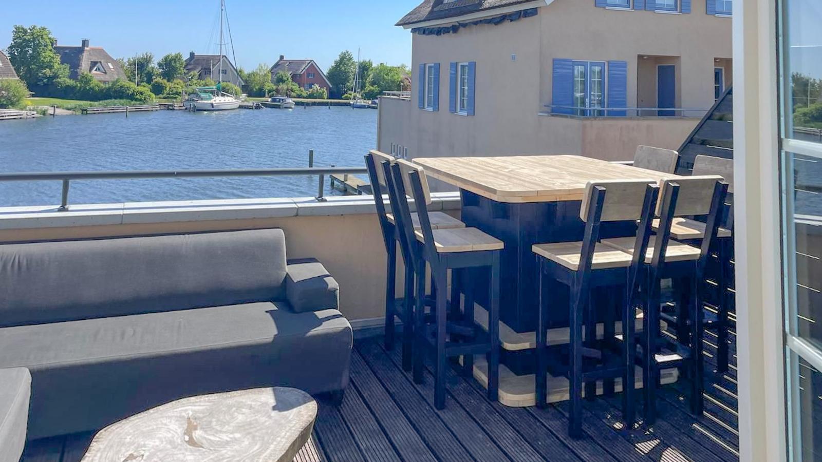 Schippershuis Stavoren-Terrasbalkon
