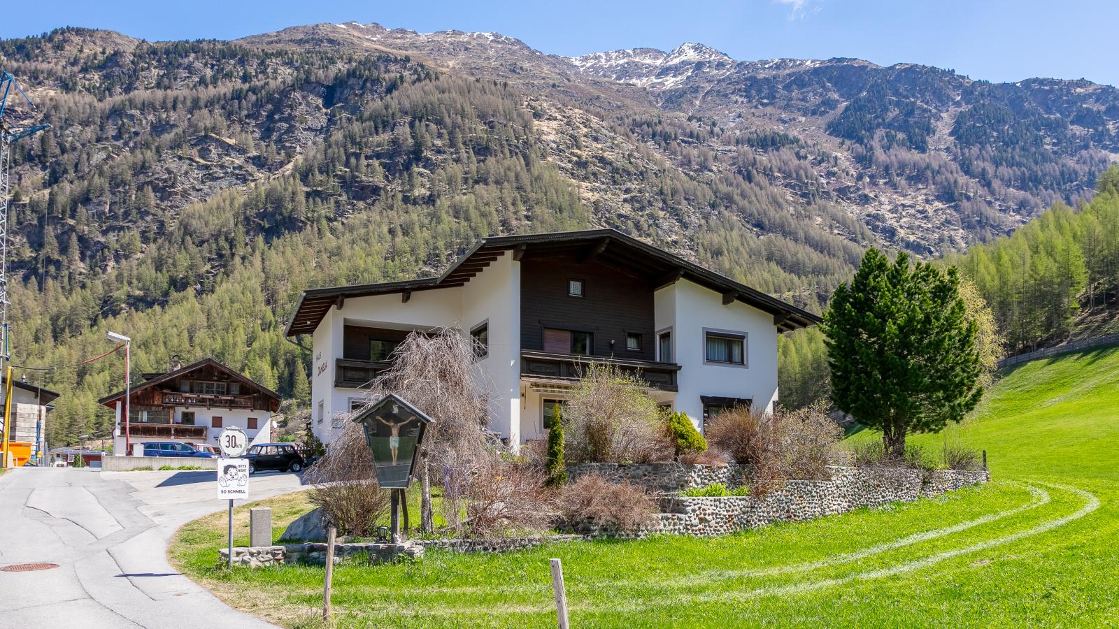 Haus Daniela-Buitenkant zomer