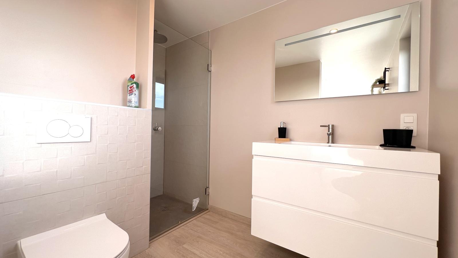 De Golfbreker - Badkamer