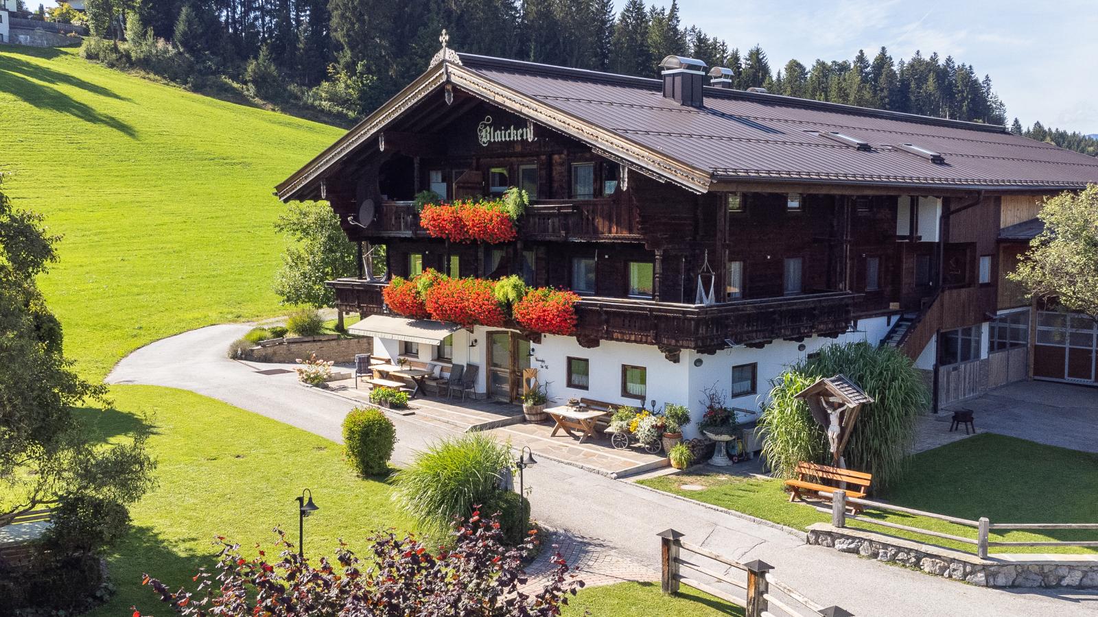 Anna Maria Christine-Extérieur été