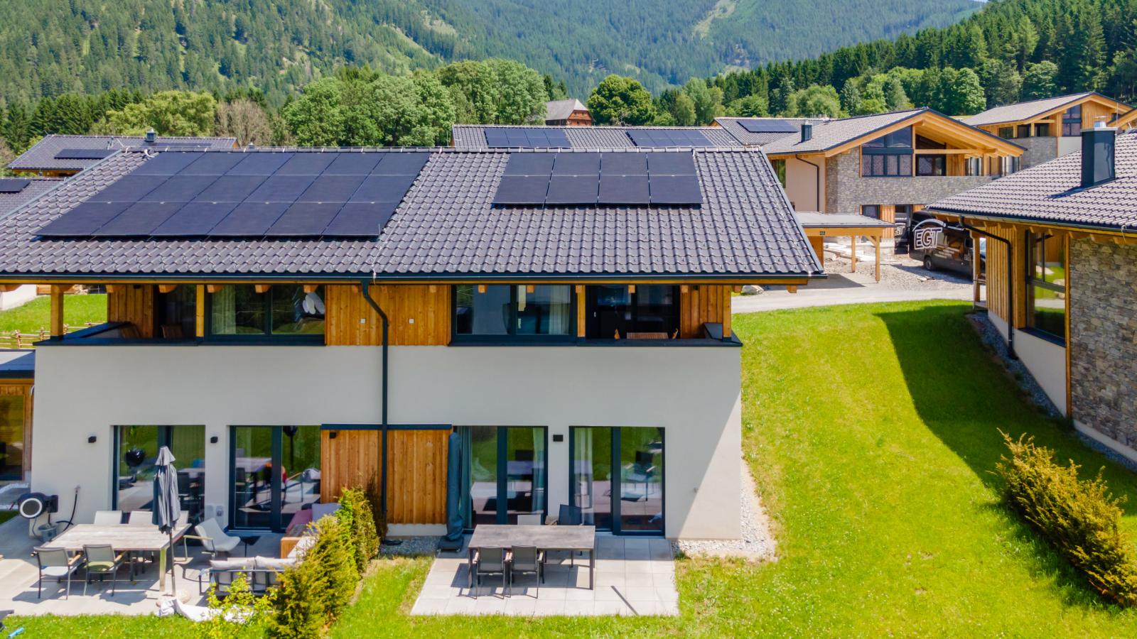 Grebenzen Eiszeit Lodge-Buitenkant zomer