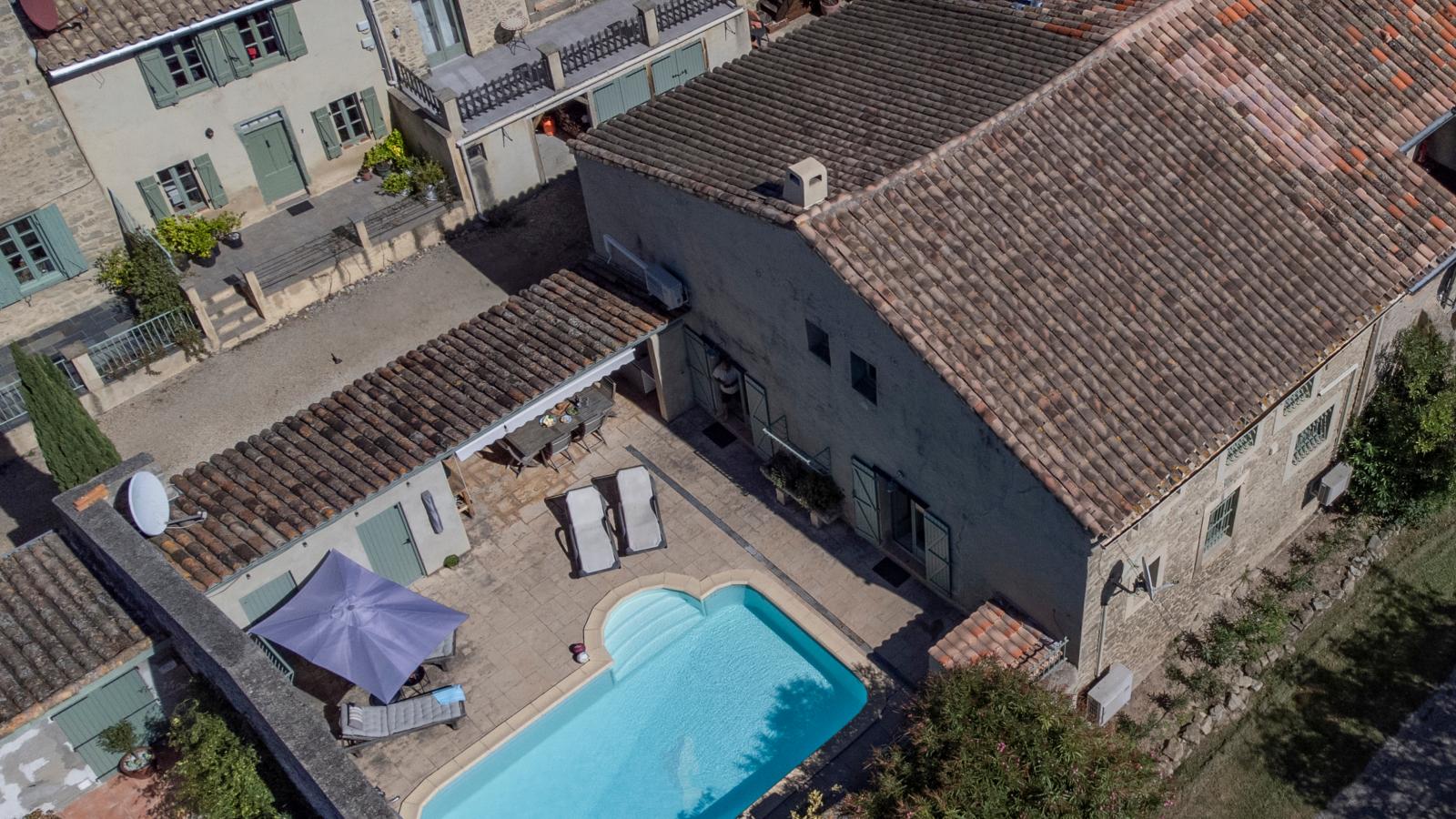 Lécurie-Buitenkant zomer