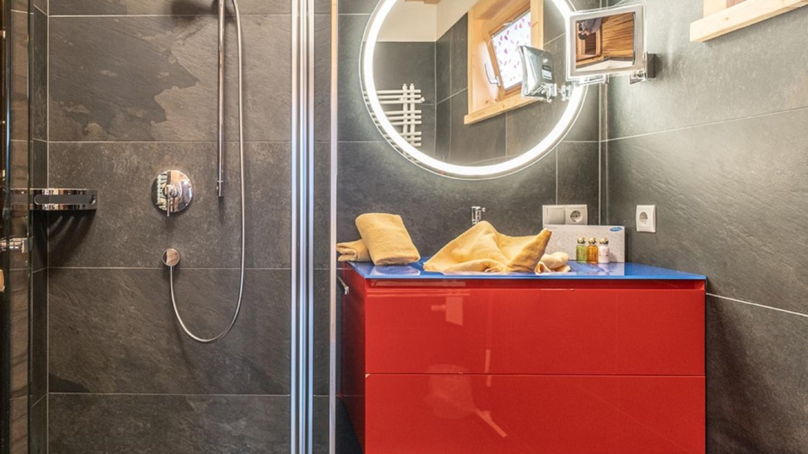 Luxury Lodge Kaprun XL - Badkamer
