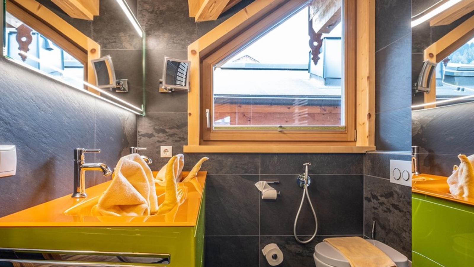 Luxury Lodge Kaprun XL - Badkamer