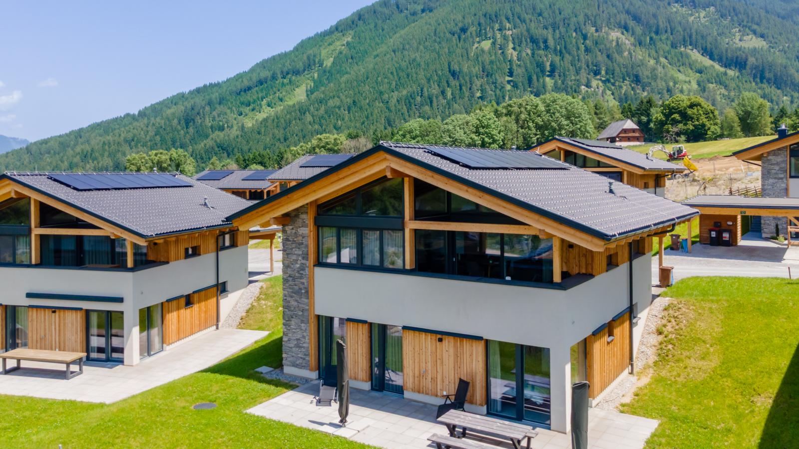 Grebenzen Top Chalet Mazzel-Buitenkant zomer