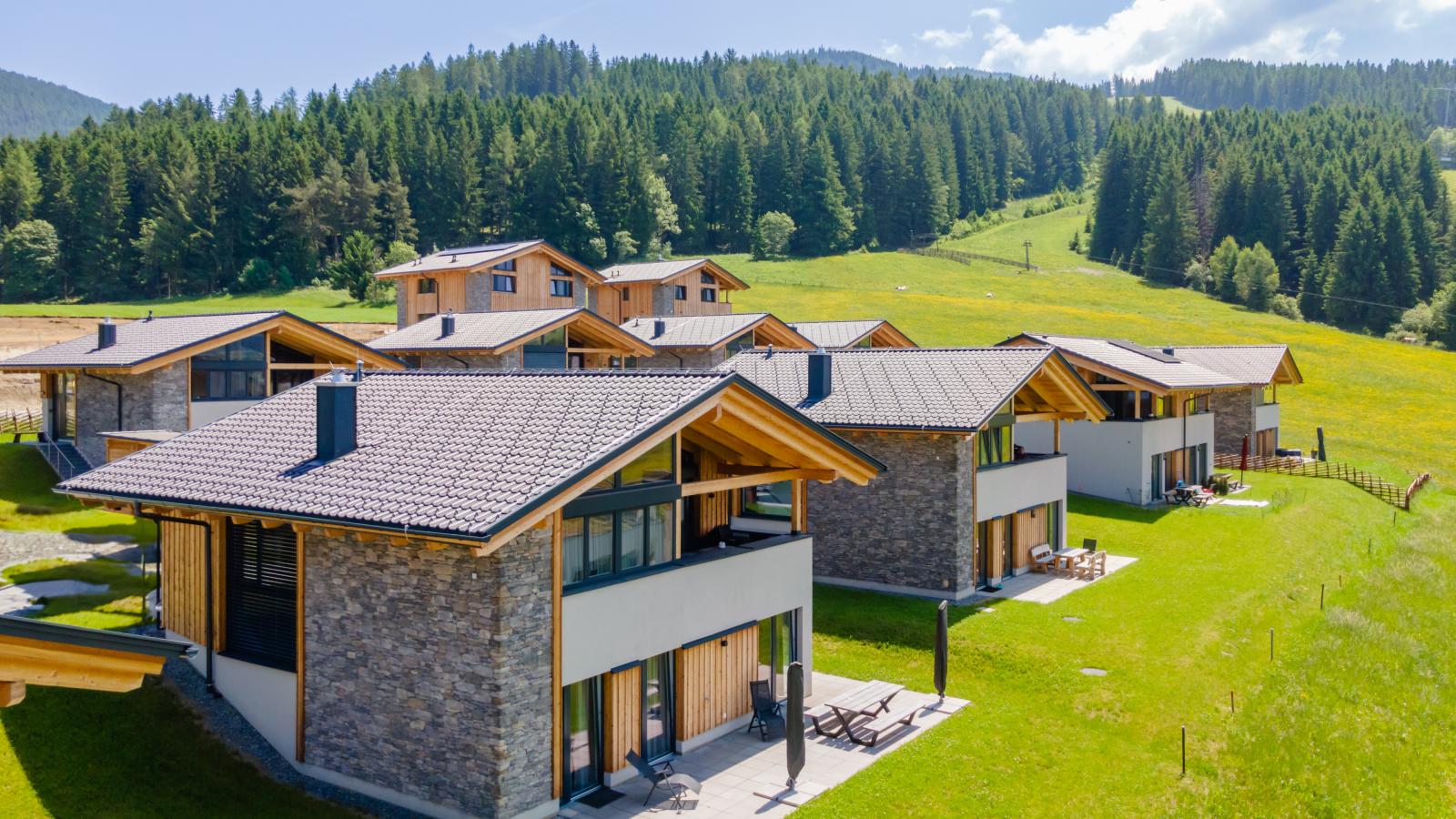 Grebenzen Top Chalet Mazzel-Buitenkant zomer
