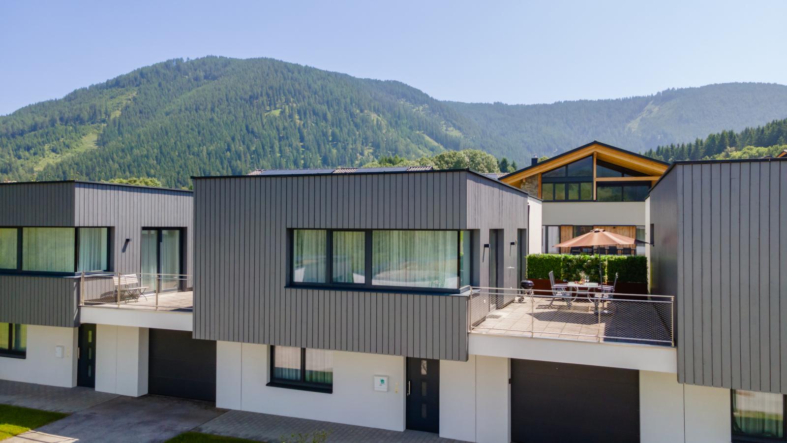 Pabstin-Exterior summer
