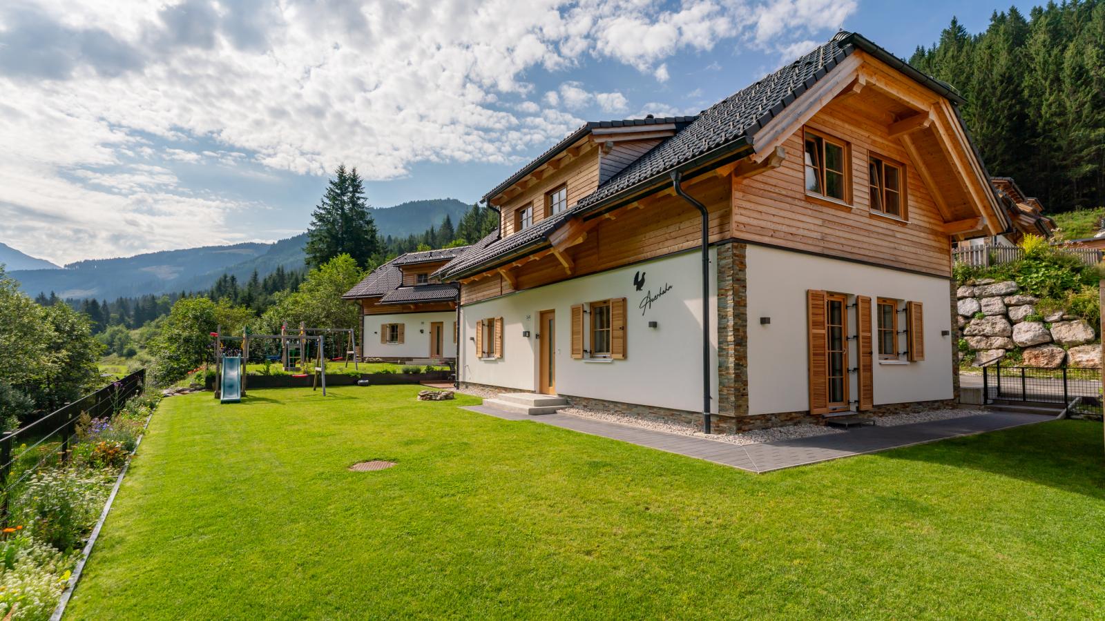 Auerhahn-Buitenkant zomer