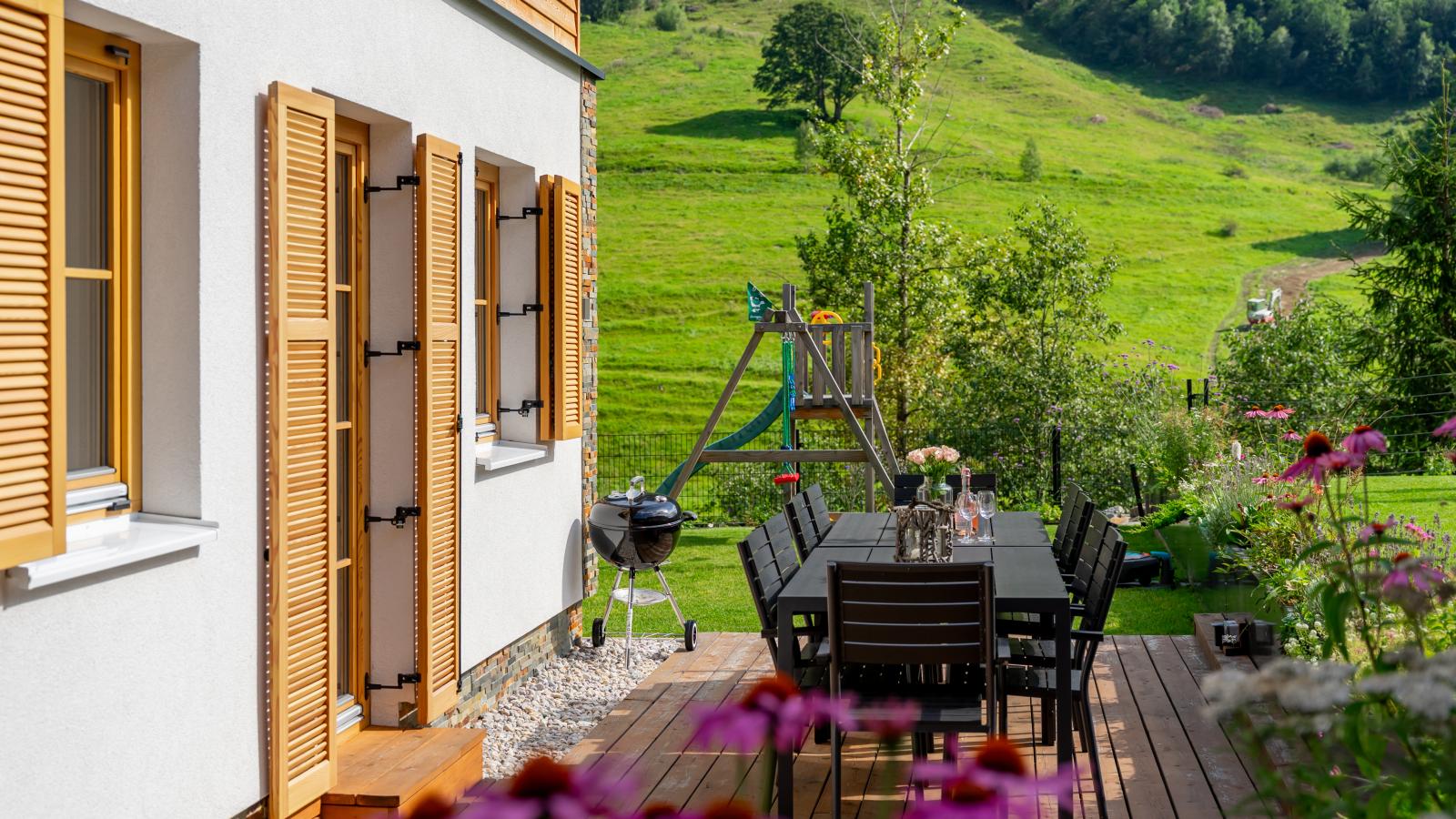 Auerhahn-Buitenkant zomer