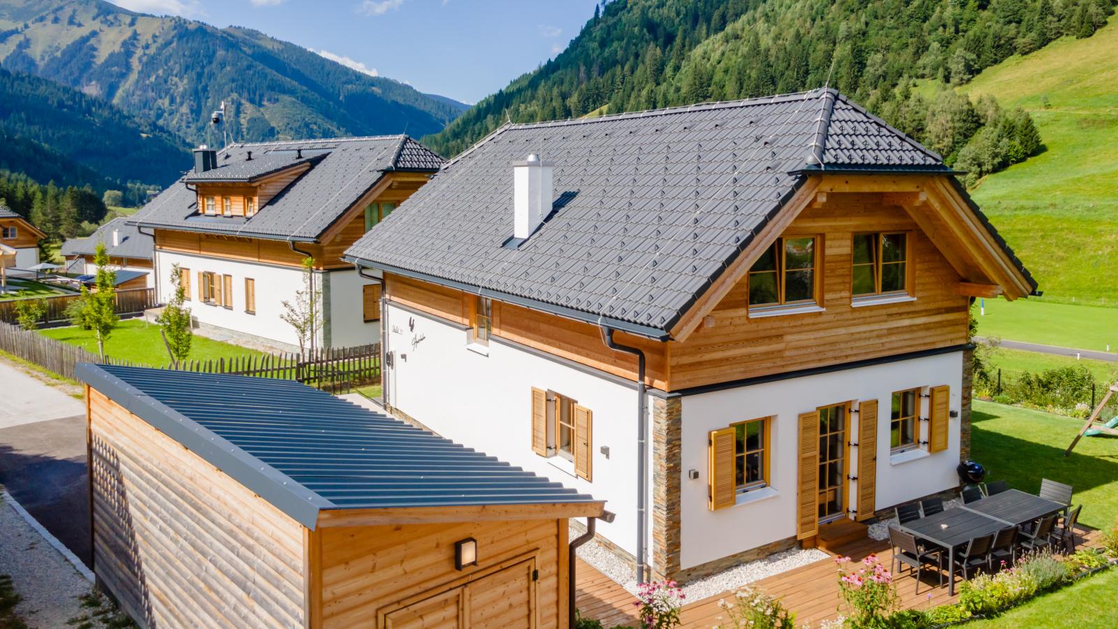 Auerhahn-Buitenkant zomer