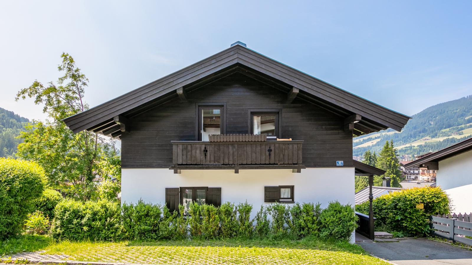 Rettenstein und Gaisbergblick-Buitenkant zomer