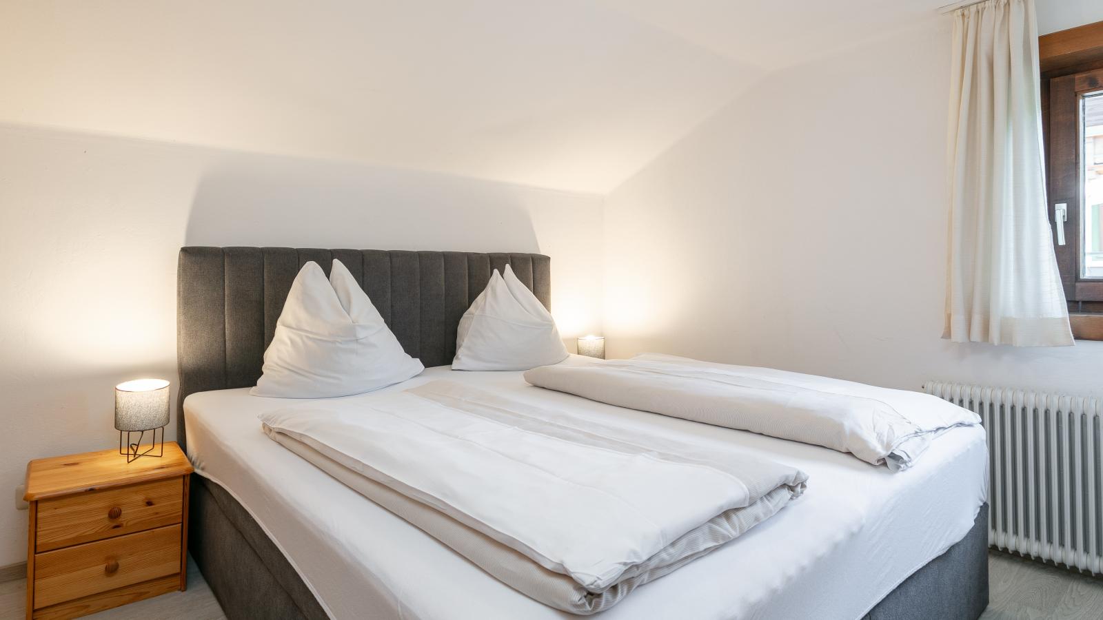 Rettenstein und Gaisbergblick-Slaapkamer