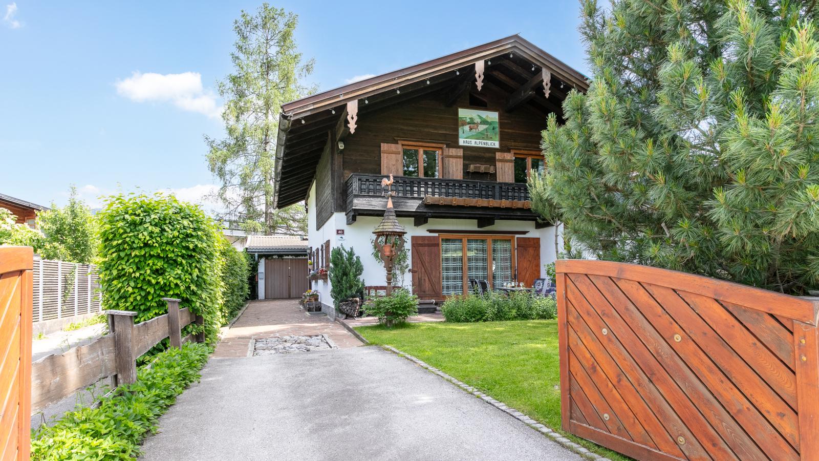 Haus Alpenblick-Buitenkant zomer
